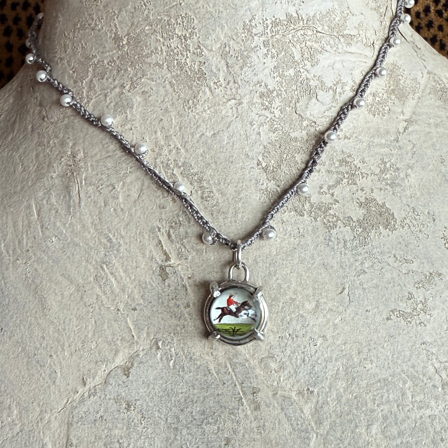 Little Lovely Intaglio Galloping Horse Button Necklace
