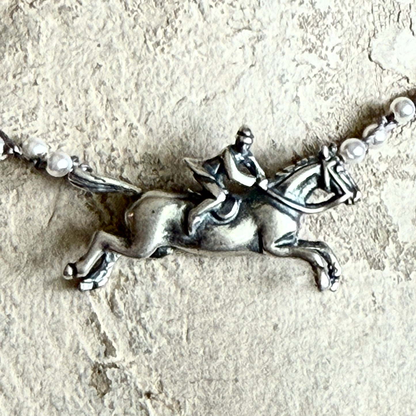 Tiny Jumper Pearl Choker Necklace
