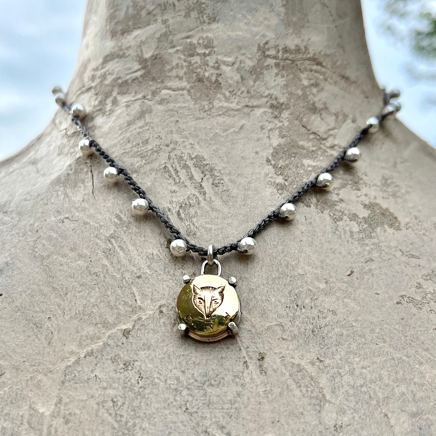Little Lovely Deep Run Button Necklace