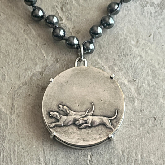Full Cry on Pearl Dog Necklace