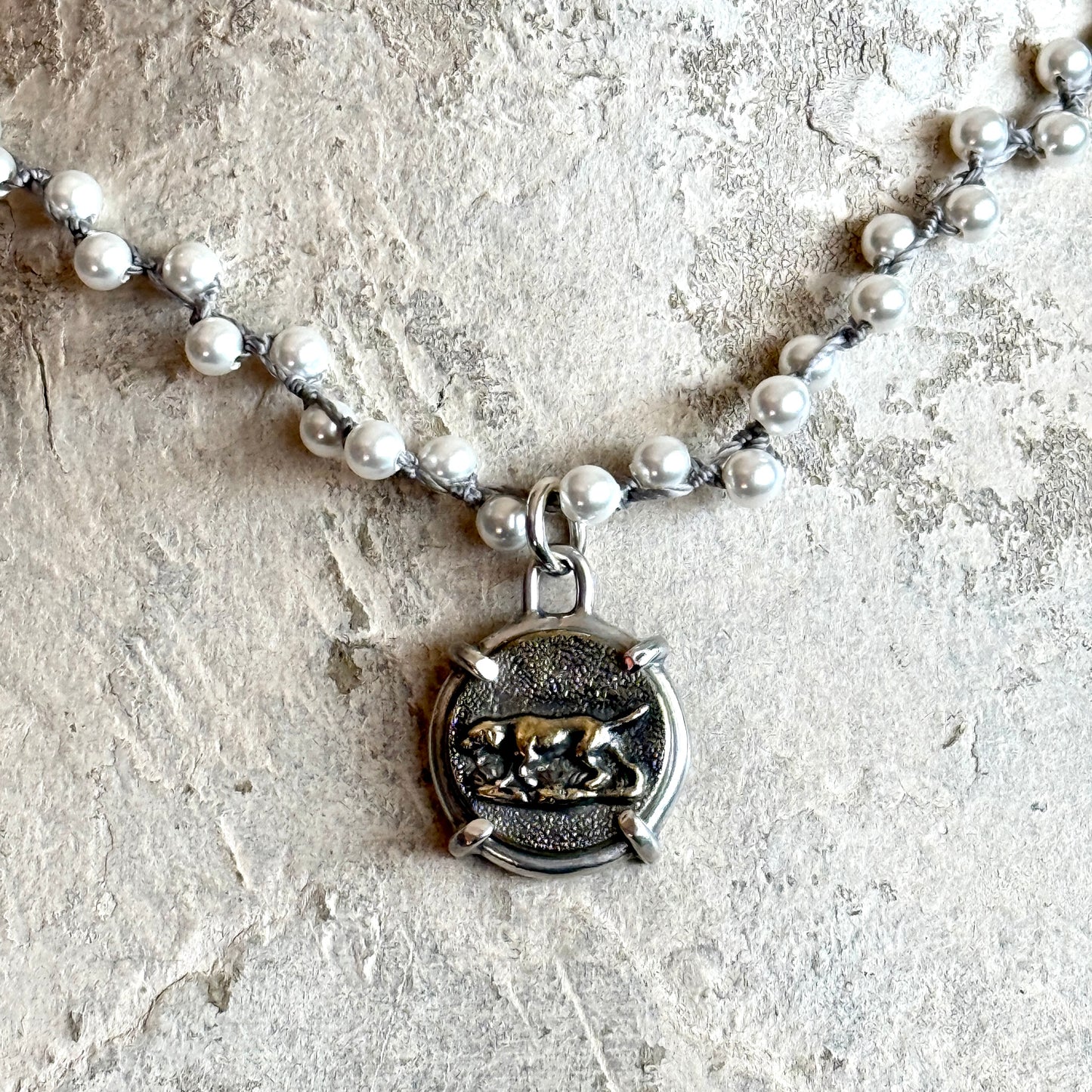 Little Lovely Intaglio Hunting Dog Button Necklace