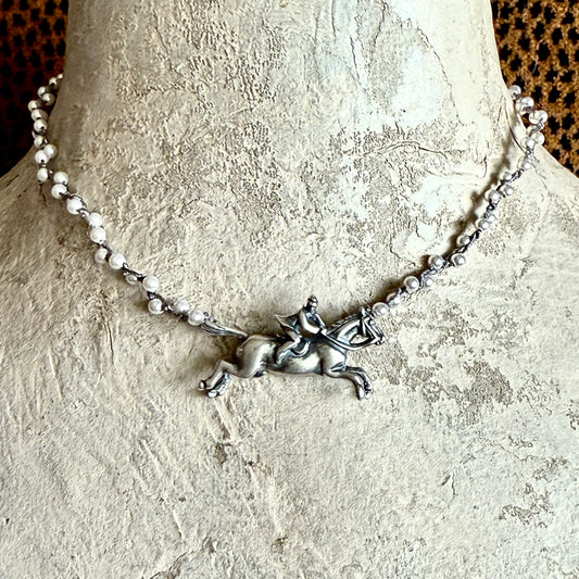 Tiny Jumper Pearl Choker Necklace