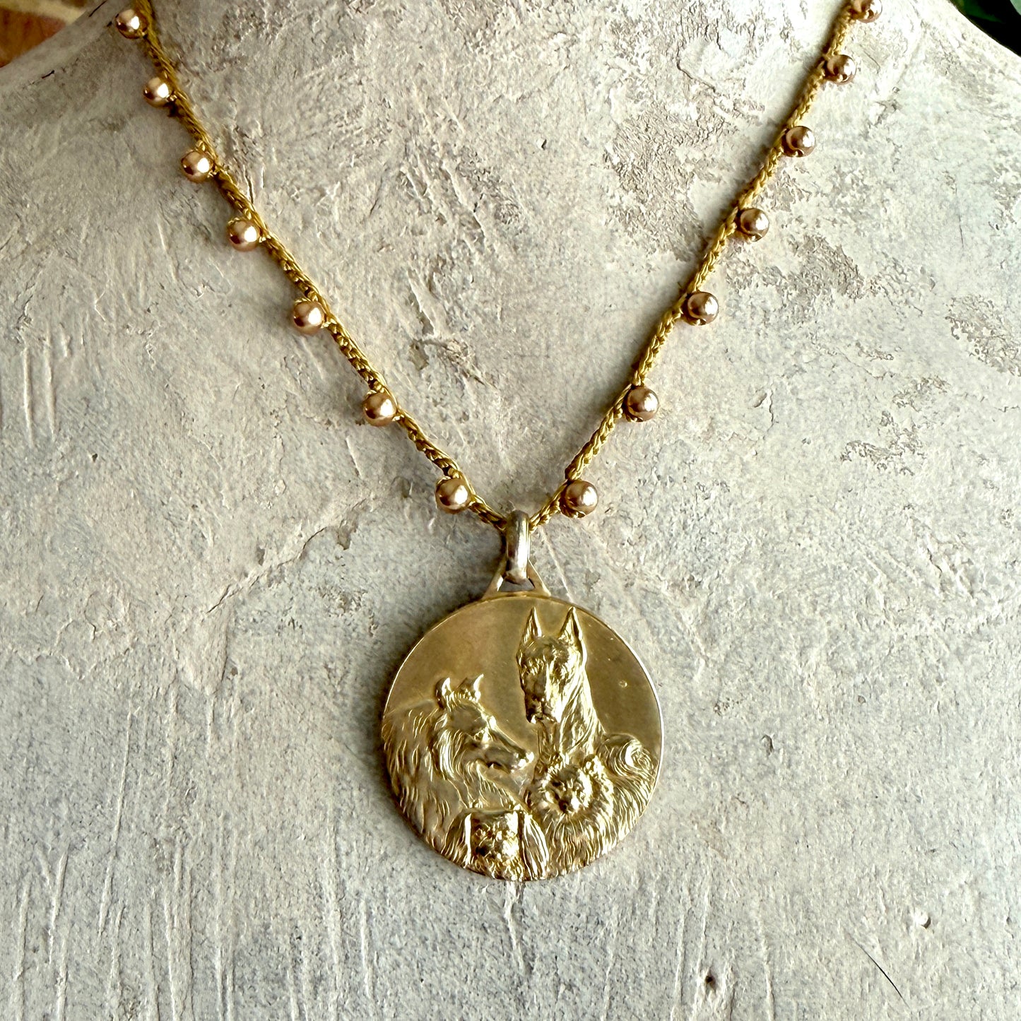 Best in Show Medal on Gold Pearls