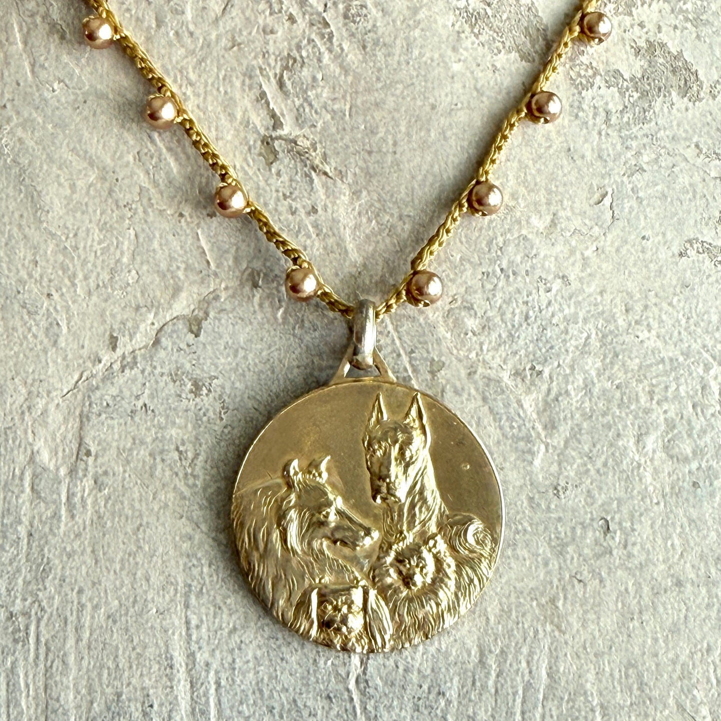 Best in Show Medal on Gold Pearls