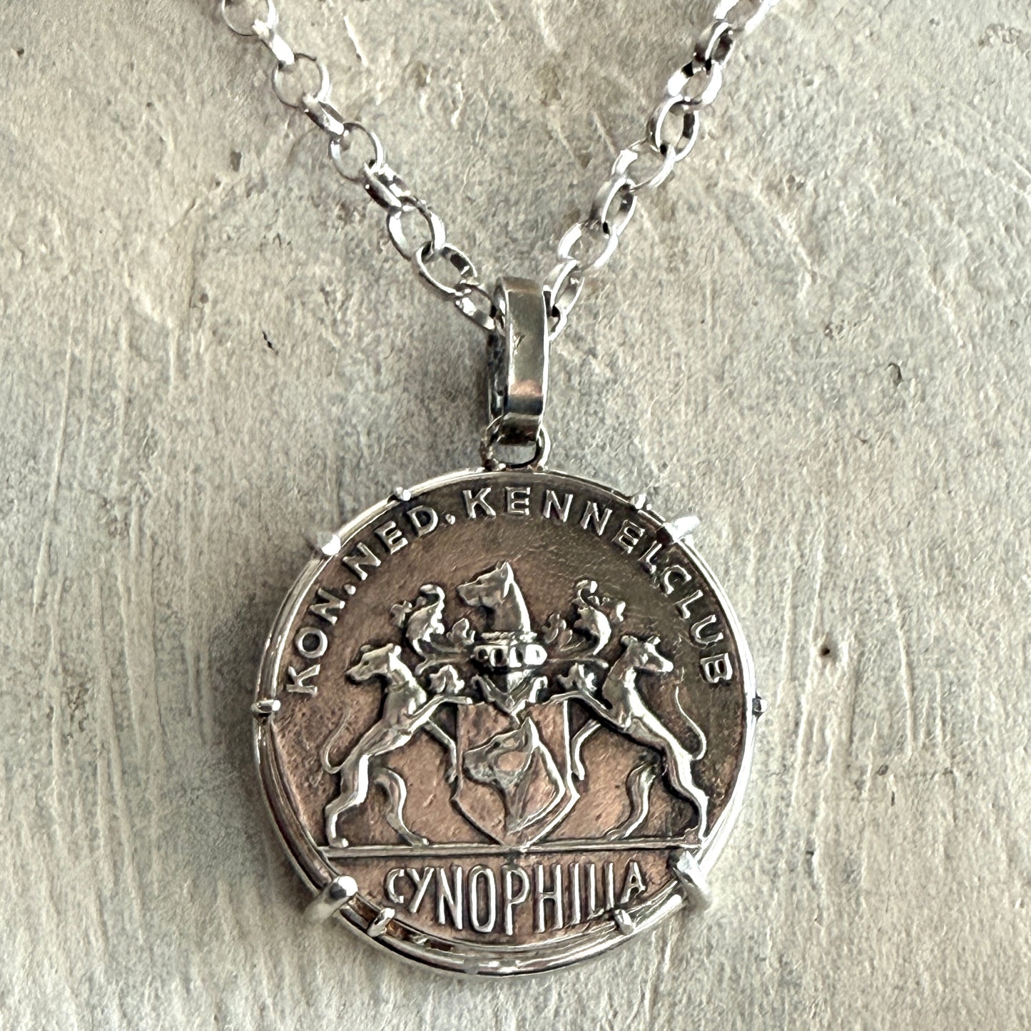 Royal Dutch Kennel Club Medal Necklace